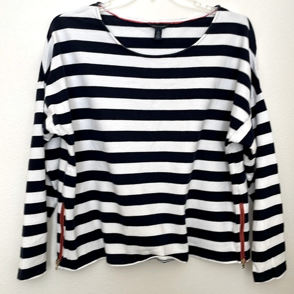Tommy Hilfiger Tops - Tommy Hilfier Long Sleeve shirt XL